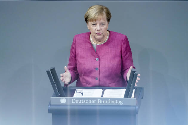 Bilder des Jahres 2020, News 09 September News Themen der Woche KW40 News Bilder des Tages 179. Bundestagssitzung in Berlin Aktuell, 30.09.2020, Berlin Angela Merkel die Bundeskanzlerin der Bundesrepublik Deutschland im Portrait bei ihrer Rede bei der 179. Sitzung des Deutschen Bundestag in Berlin Berlin Berlin Deutschland
