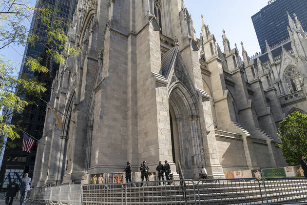 NYPD holds mass for members died of COVID-19 Police officers stand guard outside of cathedral as NYPD holds mass honoring members died of COVID-19 at St. Patrick’s Cathedral. 46 members of NYPD Died during pandemic so far and many of them did not receive proper funeral due to pandemic restrictions. Almost 20% of NYPD members were sick with coronavirus during pick of pandemic in the city. Cardinal Timothy Dolan lead the mass. Mayor Bill de Blasio and Police commissioner Dermot Shea speak. New York New York United States Copyright: LevxRadin