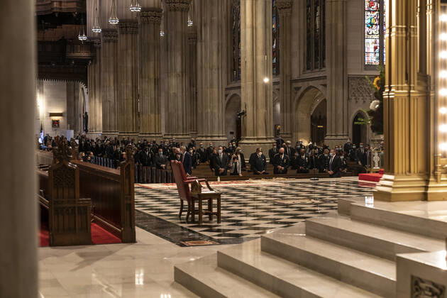 NYPD holds mass for members died of COVID-19 Family members and police officers attend NYPD mass honoring members died of COVID-19 at St. Patrick s Cathedral. 46 members of NYPD Died during pandemic so far and many of them did not receive proper funeral due to pandemic restrictions. Almost 20% of NYPD members were sick with coronavirus during pick of pandemic in the city. Cardinal Timothy Dolan lead the mass. Mayor Bill de Blasio and Police commissioner Dermot Shea speak. New York New York United States Copyright: LevxRadin
