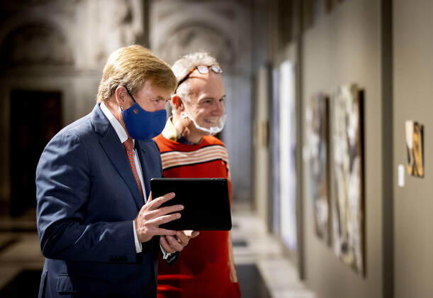 08-10-2020 Amsterdam King Willem-Alexander during the Royal award for modern painting 2020, Koninklijke Prijs voor Vrije Schilderkunst, at the Royal Palace in Amsterdam. The award is 9.000 euro  Copyright: xPPE NIEBOERx