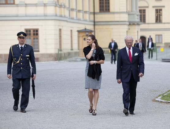 Crown Princess Victoria and King Carl XVI Gustaf Attendance at Drottningholmsteaterns Friends Celebration Gathering 2009 06 08 c Charles Hammarsten IBL Royal House Sweden x2492x, Copyright: xCharlesxHammarsten TTx