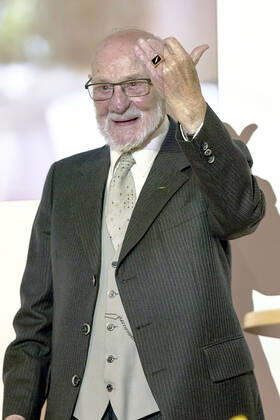 Rolf Zick bei der Verleihung des Leibniz-Ring-Hannover 2020 an Rolf Zick im Leineschloss. Mit dem Leibniz-Ring-Hannover ehrt der Presse Club Hannover seit 1997 jährlich Persönlichkeiten oder Institutionen, die durch eine herausragende Leistung auf sich aufmerksam gemacht oder durch ihr Lebenswerk ein besonderes Zeichen gesetzt haben. Hannover, 20.10.2020