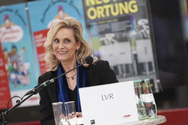 Verleihung der 1. NRW Bildungspartnerplakette an die Stadtbibliothek Aktuell, Koeln, 29.10.2020, Ulrike Lubek LVR-Direktorin im Portrait bei der Ueberreichung der ersten Bildungspartnerplakette an die Stadtbibliothek Koeln im Rahmen der Initiative Bildungspartner NRW Bibliothek und Schul Koeln Nordrhein-Westfalen Deutschland