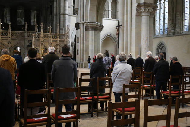 Domprediger Jörg Uhle Wettler spricht den Festgottesdienst zum Reformationstag mit heiligem Abendmahl im Dom Magdeburg, eigentlich sollte unter anderem Ministerpräsident Dr. Reiner Haseloff sprechen, der aber am Tag zuvor wegen der Corona Pandemie seine Rede abgesagt hat. Zum Festgottesdienst zum Reformationstag waren unter Einhaltung der Hygieneregeln bis zu dreihundert Menschen zugelassen.