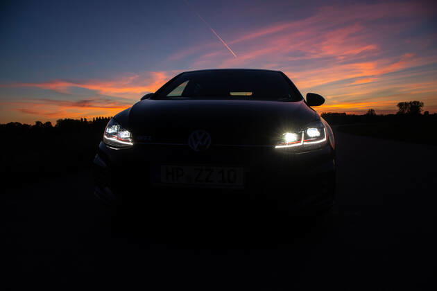 LED-Scheinwerfer sorgen für mehr Blendungen im Abendverkehr. EMWE. 15.04.2020 Lampertheim LED-Scheinwerfer sorgen für mehr Blendungen im Abendverkehr.