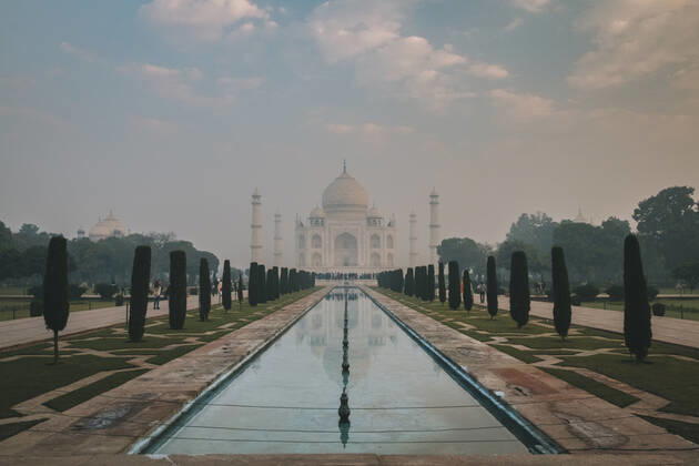 Taj Mahal reflection at sunrise as seen from Char Bagh pool, Agra, India Agra, UP, India CR_JALO201130-571732-01