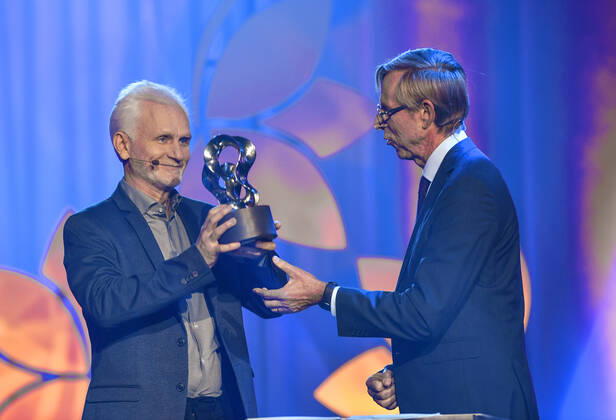 STOCKHOLM 20201203 Democracy activist Ales Bialiatski and the human rights organization Vjasna Belarus received the 2020 Right Livelihood Award on Thursday Dec 3, 2020 He was the only one of four prize winners to be present in Stockholm for the digital award ceremony Photo Anders Wiklund TT kod 10040 SWEDEN OUT Stockholm Sweden x10040x,  Copyright: xAndersxWiklund TTx RIGHT LIVELHOOD AWARD