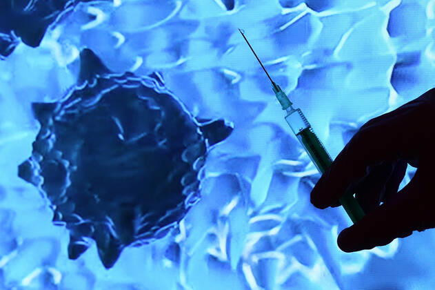 Winden Themenbild - Coronavirus, Coronapandemie, Impfen - Silhouette einer Impfspritze, Coronaspritze und einer Hand mit einem Gummihandschuh Themenbild - Coronavirus, Coronapandemie, Impfen - Silhouette einer Impfspritze, Coronaspritze und einer Hand mit einem Gummihandschuh Coronavirus, Coronapandemie - Impfspritze, Coronaspritze, Nadel als Silhouette, Scherenschnittbild zum verabreichen, spritzen des Impfstoffes. Im Hintergrund Bilder von Covid-19 Viren, Coronaviren Impfen, Impfbuch, Impfbescheinigung, Impfpass, Spritze, Coronaspritze, Nadel, Impfstoff, Detail, Silhouette, Scherenschnittbild, Viren, Covid-19 Viren, Covid 19 Viren, Covid 19, Virus, Impfspritze, Gummihandschuhe, Fotomontage, Innen, Innenaufnahme, Studioaufnahme, Stud Copyright: xFleigx xEibner-Pressefotox EP_dfg