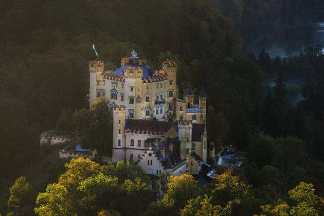 Schloss Hohenschwangau, Schwansee, im Herbst, Schwangau, Bayern, Deutschland, Europa Copyright: imageBROKER/StefanxKiefer iblski06270575