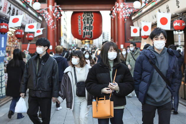 January 1, 2021, Tokyo, Japan: People wearing face masks visit Asakusa Shrine and Sensoji Temple during the New Year celebration..The first day of the New Year Japanese people traditionally visit Shrines and Temples for celebrations and prayers. The most popular places in Tokyo are Sensoji Temple and Asakusa Shrine in Asakusa. Tokyo Japan - ZUMAs197 20210101_zaa_s197_115 Copyright: xTakimotoxMarinax