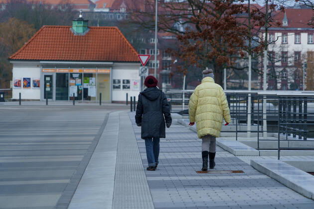 Kieler Innenstadt während des Corona-Lockdowns im Januar 2021 weitgehend leere Straßen -;Kieler Innenstadt während des Corona-Lockdowns im Januar 2021 weitgehend leere Straßen -, Kiel Schleswig-Holstein Deutschland Innenstadt