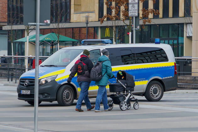 Kieler Innenstadt während des Corona-Lockdowns im Januar 2021 weitgehend leere Straßen -;Kieler Innenstadt während des Corona-Lockdowns im Januar 2021 weitgehend leere Straßen -, Kiel Schleswig-Holstein Deutschland Innenstadt