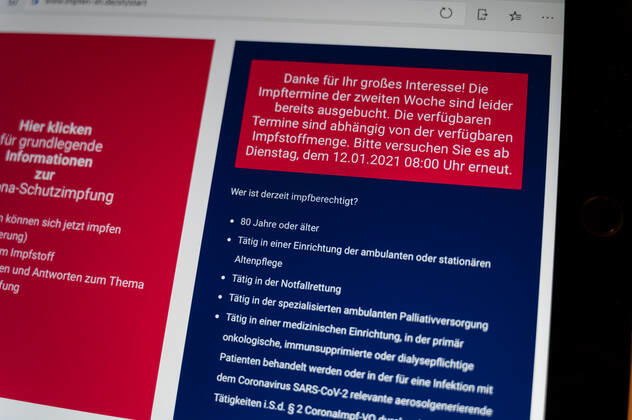 Kiel 11. Jan. 2021 Die neue Lieferung des Corona-Impfstoffes für das Impfzentrum Kiel ist eingetroffen. Ab morgen den 12. Jan. 2021 können wieder Termine telefonisch oder per Internetportal für die Gruppe der über 80ig-jährigen vergeben werden.