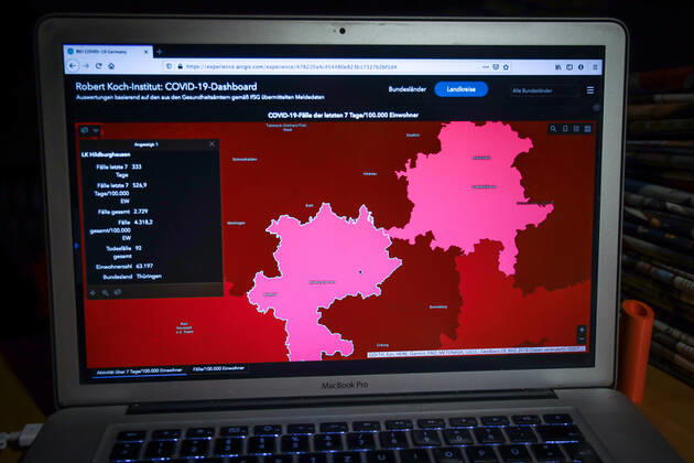 Coronavirus in Deutschland - Covid-19-Dashboard des Robert Koch-Institut DEU, Deutschland, Thüringen, Landkreis Hildburghausen 12.01.2021: Die 7-Tage-Inzidenz (Fälle letzte 7 Tage 100.000 EW) beträgt 526,9