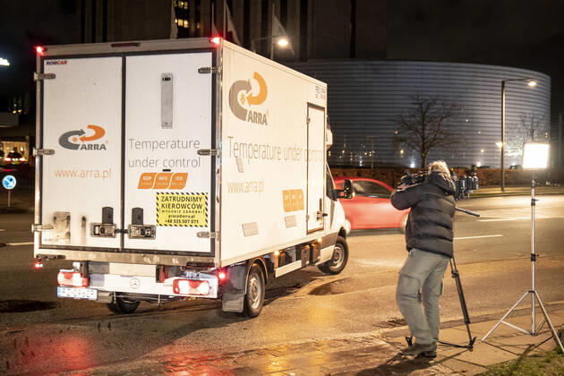 Polsk koelebil forlader Statens Serum Institut efter at have afleveret Moderna covid-19 vacciner til SSI i Koebenhavn, tirsdag den 12. januar 2021. Der kommer 5000 doser som vil blive taget i brug i Region Syddanmark. , Copenhagen Denmark Copyright: RitzauxScanpix MadsxClausxRasmussenx cop104 spdk20210112-083958-L