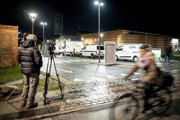 Statens Serum Institut i forbindelse med at Moderna covid-19 vacciner ankommer til SSI i Koebenhavn, tirsdag den 12. januar 2021. Der kommer 5000 doser som vil blive taget i brug i Region Syddanmark.. , Copenhagen Denmark Copyright: RitzauxScanpix MadsxClausxRasmussenx cop104 spdk20210112-084611-L