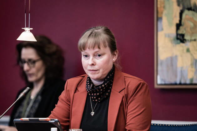 Kulturminister Joy Mogensen (S) er kaldt i samraad om brud paa menneskerettigheder i Qatar i forbindelse med forberedelserne til VM-slutrunden i herrefodbold i 2022. Samraadet finder sted paa Christiansborg tirsdag den 12. januar 2021.. , Copenhagen Denmark Copyright: RitzauxScanpix EmilxHelmsx cop101 spdk20210112-135109-L