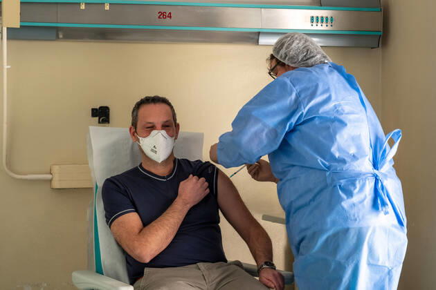 Milan, anticovid vaccinations for health personnel at the San Paolo hospital Editorial Usage Only  Copyright: xMassimoxAlbericox xIPAx