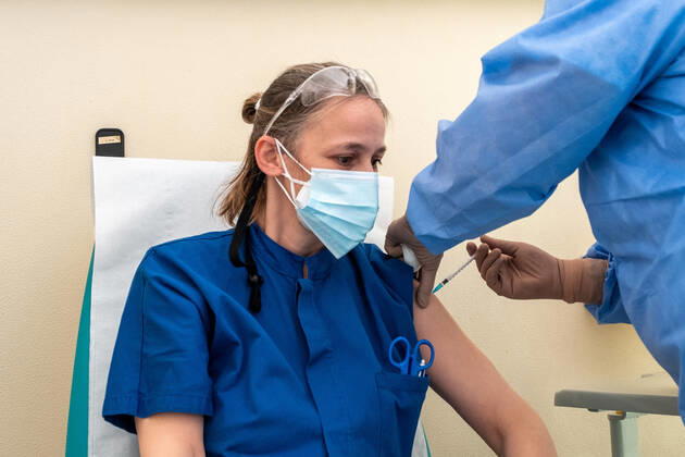 Milan, anticovid vaccinations for health personnel at the San Paolo hospital Editorial Usage Only  Copyright: xMassimoxAlbericox xIPAx
