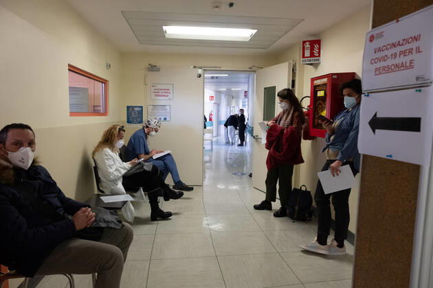 Milan, anticovid vaccinations for health personnel at the San Paolo hospital Editorial Usage Only  Copyright: xMassimoxAlbericox xIPAx