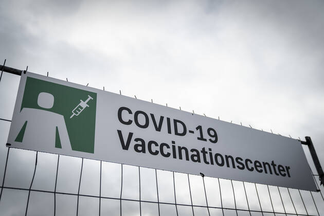 Foerste vaccinecenter i Region Hovedstaden aabner i OEksnehallen, ved Halmtorvet i Koebenhavn, onsdag den 13. januar 2021.. , Copenhagen Denmark Copyright: RitzauxScanpix MadsxClausxRasmussenx cop101 spdk20210113-151548-L