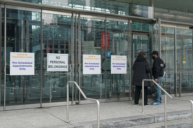 January 13, 2021, New York, New York, USA: New York State opens a mass vaccination site at the Jacob Javits Convention Center on Manhattan s West Side on January 13, 2021 in New York. New York USA - ZUMAb148 20210113_zap_b148_002 Copyright: xBryanxSmithx
