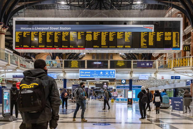 January 14, 2021, London, United Kingdom: People wearing facemasks walk at the Liverpool station in London. London has recorded a further 10,020 coronavirus cases in the past 24 hours, as ministers refused to rule out further restrictions on the horizon. London United Kingdom - ZUMAs197 20210114_zaa_s197_074 Copyright: xMayxJamesx