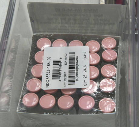 January 14, 2021, Racine, Wisconsin, USA: The first 70 doses of 140 doses of the Pfizer COVID-19 vaccine received for City of Racine firefighters are administered Thursday January 14, 2021 at the city health department in City Hall. The remaining doses will be administered Friday. Racine USA - ZUMAh154 20210114_znp_h154_019 Copyright: xMarkxHertzbergx