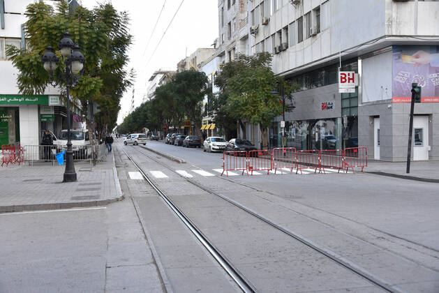 January 14, 2021, Tunis, Tunisia: Tunis famous avenue Habib Bourguiba is pictured empty amid of a lockdown due to the Covid-19 pandemic as the country marks 10 years since its revolution. Tunisia marked 10 years today since its street revolution sent autocratic ruler Zine El Abidine Ben Ali fleeing into exile, but few are celebrating amid a lockdown as Covid-19 cases spiral. Tunis Tunisia - ZUMAs197 20210114_zaa_s197_103 Copyright: xJdidixWassimx
