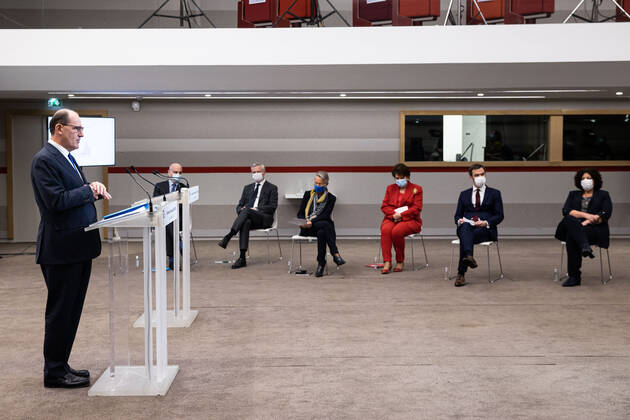 Paris, France, January 14, 2021 - French Prime Minister Jean Castex speaks as French Education, Youth and Sports Minister Jean Michel Blanquer, French Economy and Finance Minister Bruno Le Maire, French Labour Minister Elisabeth Borne, French Culture Minister Roselyne Bachelot, French Health Minister Olivier Veran and French Higher Education, Research and Innovation Minister Frederique Vidal listen during a press conference on the current French government strategy for the ongoing coronavirus (Covid-19) epidemic.  Copyright: xAlexisxSciardx