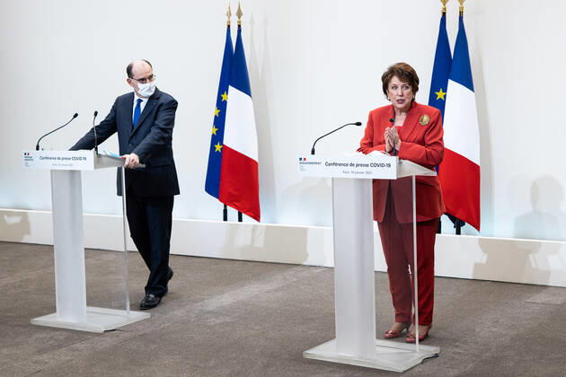 Paris, France, January 14, 2021 - French Minister for Culture Roselyne Bachelot speaks next to French Prime Minister Jean Castex during a press conference in Paris on January 14, 2021, on the current French government strategy for the ongoing coronavirus (Covid-19) epidemic.  Copyright: xAlexisxSciardx