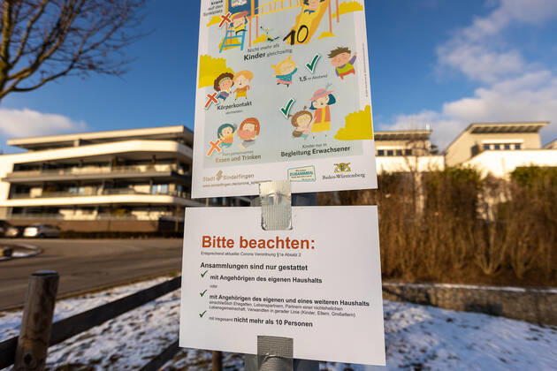 Themenbilder: Landkreis Boeblingen in Zeiten der Corona-Pandemie, 15.01.2021, Themenbilder: Landkreis Boeblingen in Zeiten der Corona-Pandemie, Spielplatz, Regeln, Corona Verordnung, 15.01.2021, Copyright: xEIBNER DROFITSCHx EP_ddh