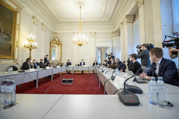 Gesprächsrunde mit Expertinnen und Experten zur aktuellen Corona-Situation in Österreich