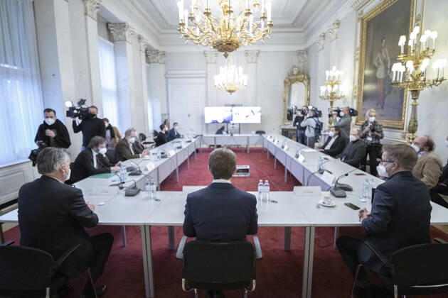 Gesprächsrunde mit Expertinnen und Experten zur aktuellen Corona-Situation in Österreich