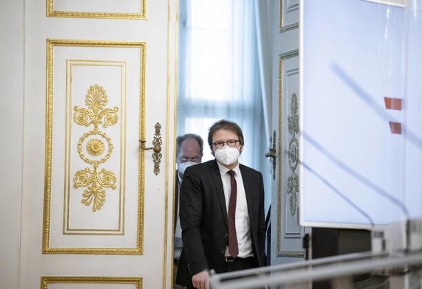 Pressestatements nach Gesprächsrunde mit Expertinnen und Experten zur aktuellen Corona-Situation in Österreich