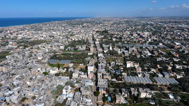 January 16, 2021, Deir Al-Balah, Gaza Strip, Palestinian Territory: This picture taken on January 16, 2021, shows an aerial view of the Deir al-Balah refugee camp in the central Gaza Strip, during a complete closure amid the spread of the Coronavirus COVID-19. In the Sixth week after the Ministry of Interior in Gaza City announced the comprehensive closure on Friday and Saturday of every week after the increase in cases infected with Coronavirus Deir Al-Balah Palestinian Territory - ZUMAap3_ 20210116_zaf_ap3_054 Copyright: xAshrafxAmrax