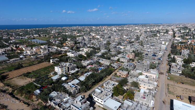 January 16, 2021, Deir Al-Balah, Gaza Strip, Palestinian Territory: This picture taken on January 16, 2021, shows an aerial view of the Deir al-Balah refugee camp in the central Gaza Strip, during a complete closure amid the spread of the Coronavirus COVID-19. In the Sixth week after the Ministry of Interior in Gaza City announced the comprehensive closure on Friday and Saturday of every week after the increase in cases infected with Coronavirus Deir Al-Balah Palestinian Territory - ZUMAap3_ 20210116_zaf_ap3_058 Copyright: xAshrafxAmrax
