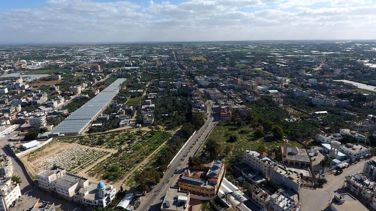 January 16, 2021, Deir Al-Balah, Gaza Strip, Palestinian Territory: This picture taken on January 16, 2021, shows an aerial view of the Deir al-Balah refugee camp in the central Gaza Strip, during a complete closure amid the spread of the Coronavirus COVID-19. In the Sixth week after the Ministry of Interior in Gaza City announced the comprehensive closure on Friday and Saturday of every week after the increase in cases infected with Coronavirus Deir Al-Balah Palestinian Territory - ZUMAap3_ 20210116_zaf_ap3_067 Copyright: xAshrafxAmrax