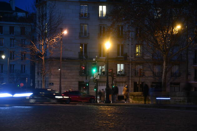 Couvre feu avance a 18h - Paris á France NEWS : Couvre feu avance a 18h - Paris - 17 01 2021 LionelUrman Panoramic 