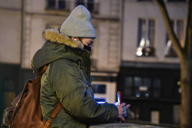 Couvre feu avance a 18h - Paris Â· France NEWS : Couvre feu avance a 18h - Paris - 17 01 2021 LionelUrman Panoramic 