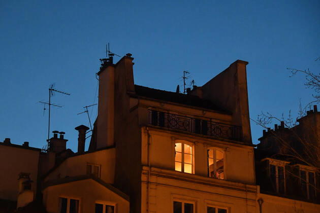 Couvre feu avance a 18h - Paris Â· France NEWS : Couvre feu avance a 18h - Paris - 17 01 2021 LionelUrman Panoramic 