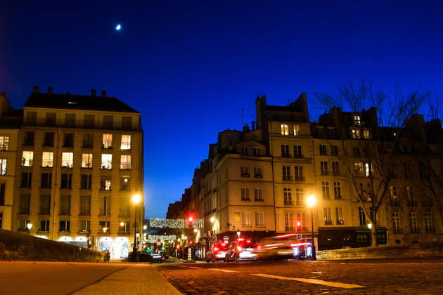 Couvre feu avance a 18h - Paris Â· France NEWS : Couvre feu avance a 18h - Paris - 17 01 2021 LionelUrman Panoramic 