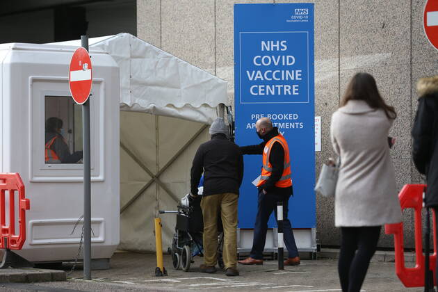 . 18 01 2021. London, United Kingdom. Wembley Vaccine Centre. Covid-19 vaccination centre opens in Wembley  xMartynxWheatleyx xi-Imagesx IIM-21986-0006