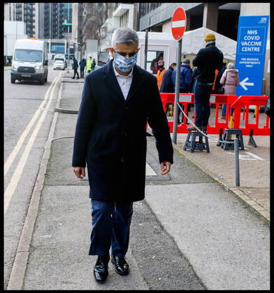 . 18 01 2021. London, United Kingdom. Wembley Vaccine Centre. London Mayor Sadiq Khan visits Covid-19 vaccination centre opening in Wembley  xMartynxWheatleyx xi-Imagesx IIM-21986-0020