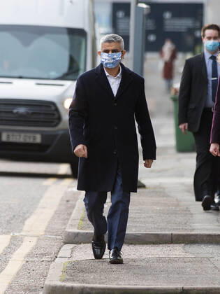18 01 2021. London, United Kingdom. Covid Vaccine Centre Wembley.  Copyright: xMartynxWheatleyx xParsonsxMediax PAR-7028-0010