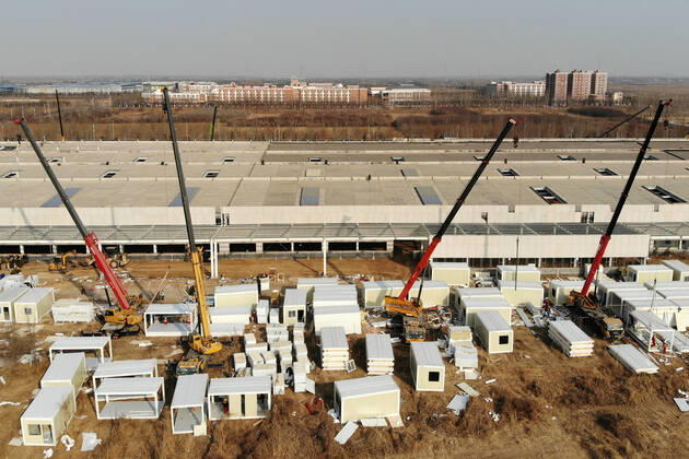 (210119) -- SHIJIAZHUANG, Jan. 19, 2021 () -- Aerial photo taken on Jan. 19, 2021 shows a COVID-19 quarantine center under construction in Nangong City, north China s Hebei Province. () CHINA-HEBEI-NANGONG-COVID-19-QUARANTINE CENTER-CONSTRUCTION (CN) Xinhua 