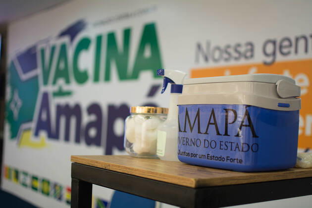 MACAPÁ, AP - 19.01.2021: BEGINNING OF VACCINATION IN AMAPÁ - At 11 am, on the dot, this Tuesday (19) the first vaccine against Covid-19 in Amapá was applied. The ceremony took place at the Palacio do Setentrião, seat of the state government. x2020426x  MaksuelxMartins