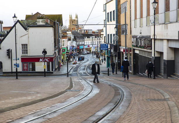 January 19, 2021, London, United Kingdom: A deserted street in Croydon, a large town of south London, UK on January 18, 2021. Only 33,355 positive Covid cases have been recorded today, the lowest number of daily case since December 27th- before the start of EnglandÃ¢â‚¬â ¢s third nationwide lockdown. London United Kingdom - ZUMAj323 20210119_zip_j323_005 Copyright: xMayxJamesx