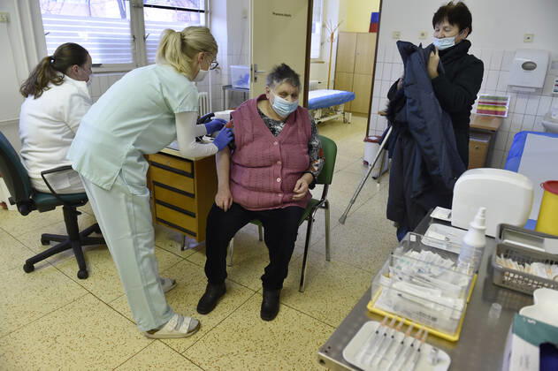 The Zlin Region starts vaccination of people aged over 80 against coronavirus in Kromeriz Hospital, Czech Republic on January 20, 2021. (CTKxPhoto DaliborxGluck) CTKPhotoP202101200275801  dg 001