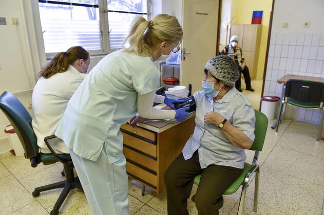 The Zlin Region starts vaccination of people aged over 80 against coronavirus in Kromeriz Hospital, Czech Republic on January 20, 2021. (CTKxPhoto DaliborxGluck) CTKPhotoP202101200279001  dg 007